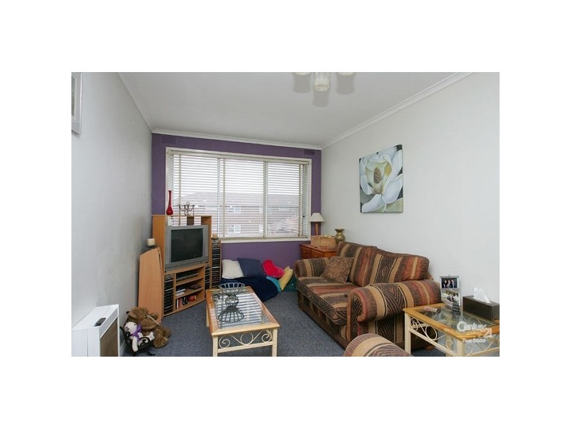 10/256 SOMERVILLE ROAD, Kingsville VIC 3012