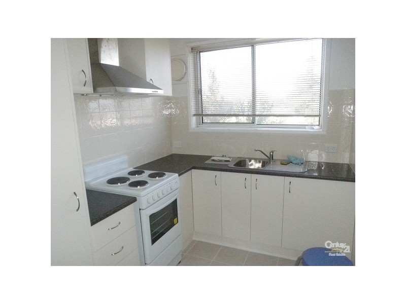 10/256 SOMERVILLE ROAD, Kingsville VIC 3012