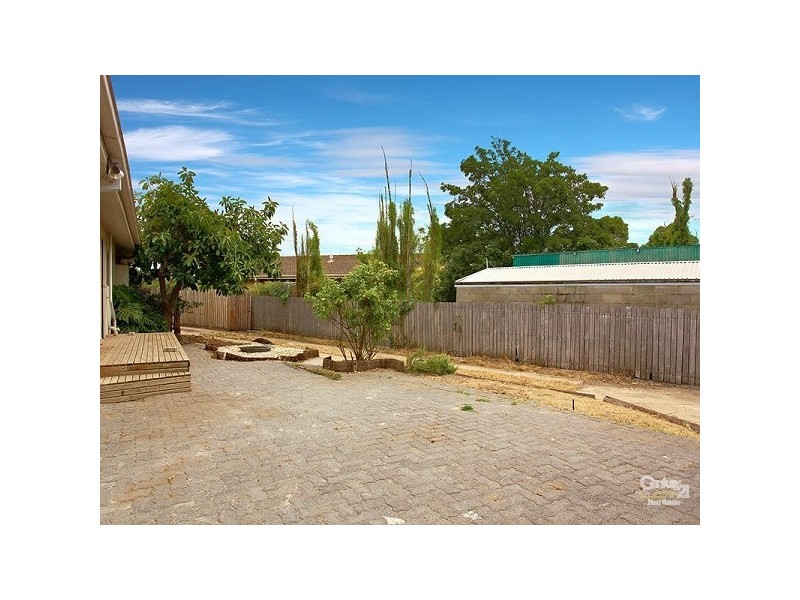 40 LEARMONTH CRS, Sunshine West VIC 3020