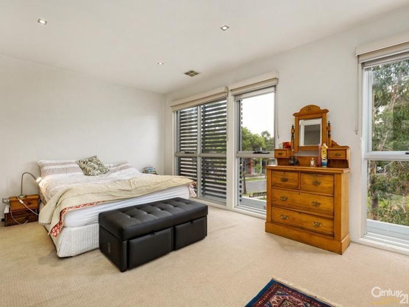 5 WILLS PLACE, Newport VIC 3015