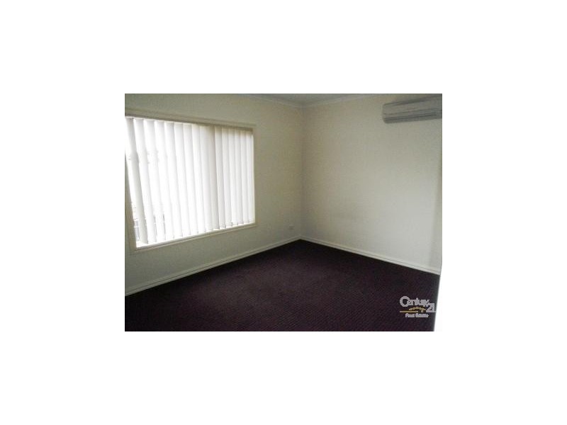 2/67 OXFORD STREET, Newport VIC 3015