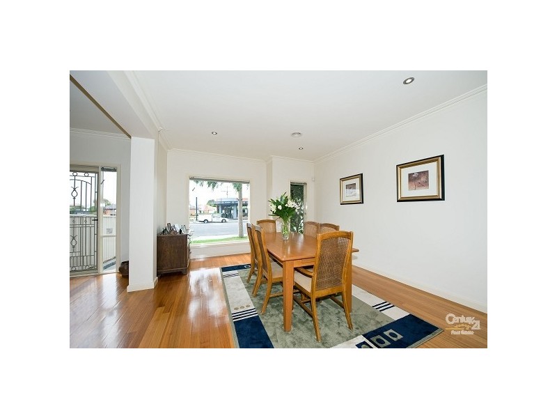 291 Melbourne Road, Newport VIC 3015
