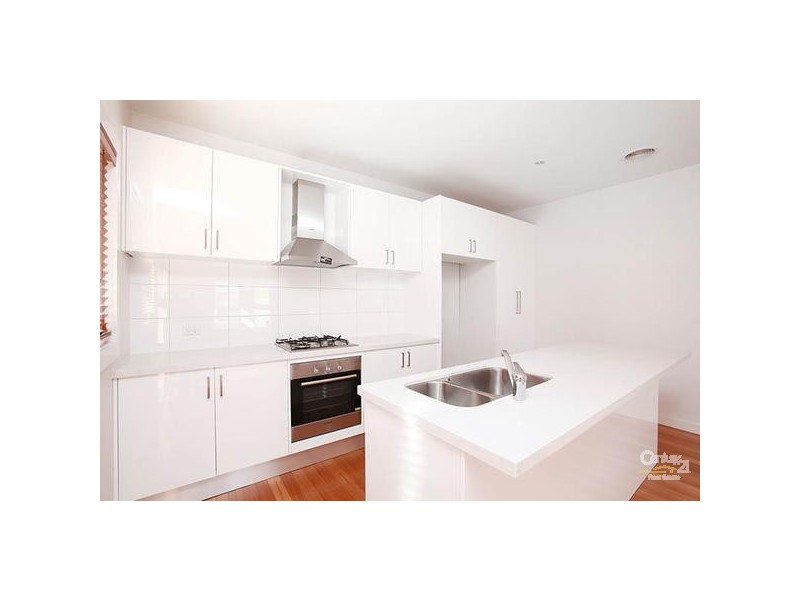 1/48 BLENHEIM ROAD, Newport VIC 3015