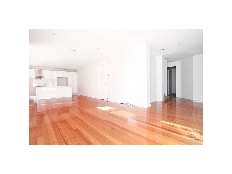 1/48 BLENHEIM ROAD, Newport VIC 3015