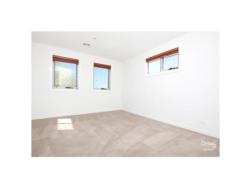 1/48 BLENHEIM ROAD, Newport VIC 3015