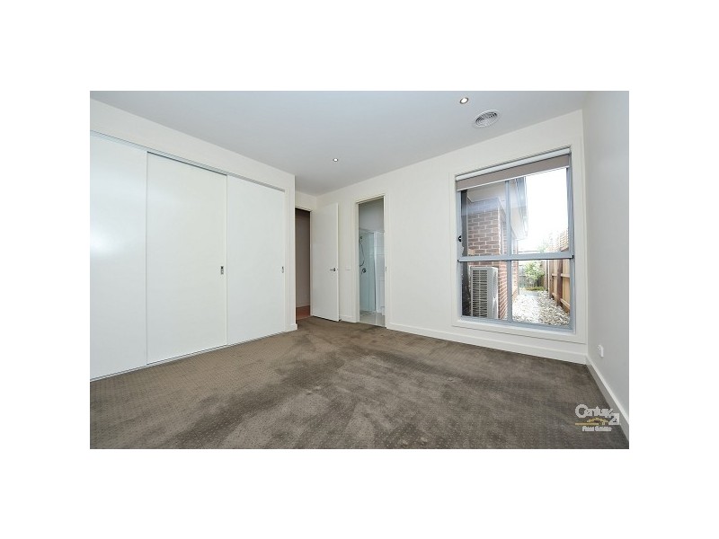 4/31 Clyde Street, Newport VIC 3015