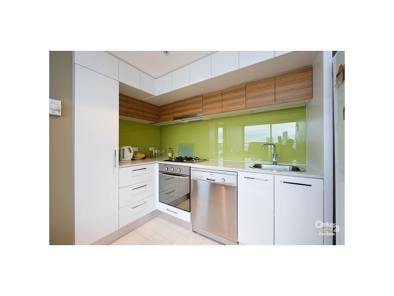 2412/100 Harbour Esplanade, Docklands VIC 3008