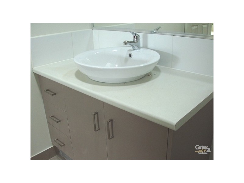 25 Corrigan Avenue, Brooklyn VIC 3012