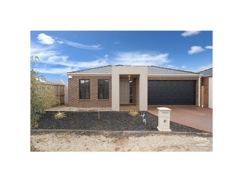 17 Laurence Way, Tarneit VIC 3029