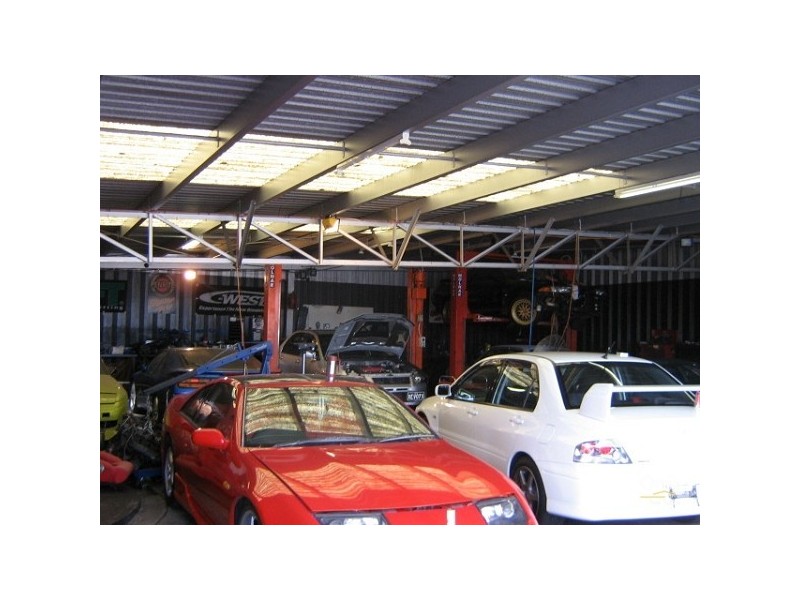 212 BELL STREET, Preston VIC 3072