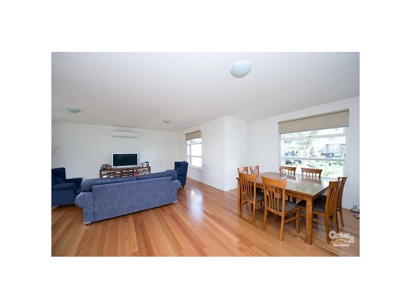 2 MYRTLE STREET, Williamstown VIC 3016