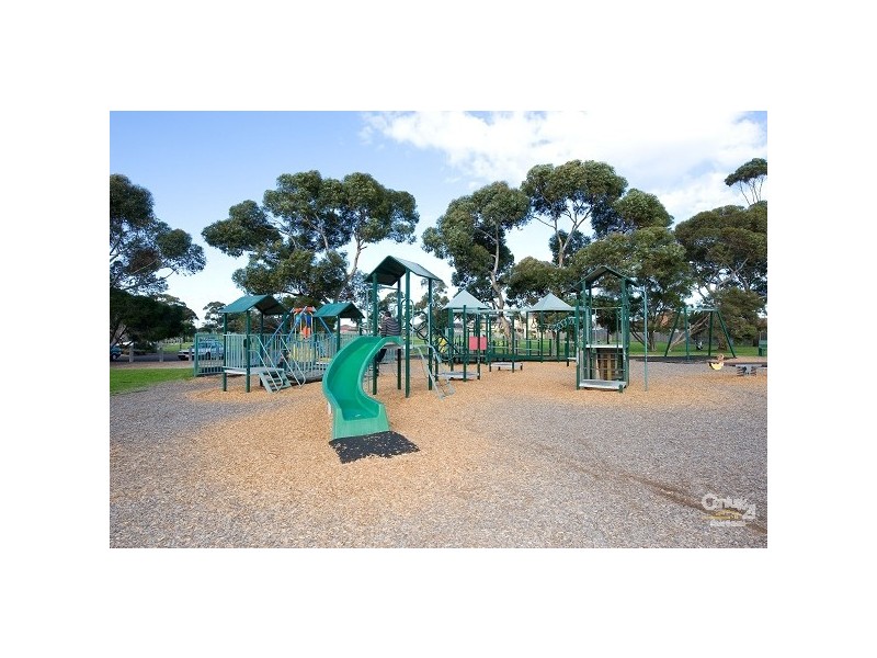 3 Scullin Street, Altona VIC 3018