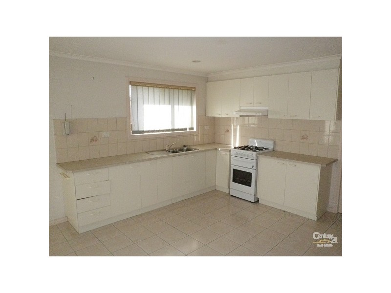 2/9 STANLEY STREET, Altona VIC 3018