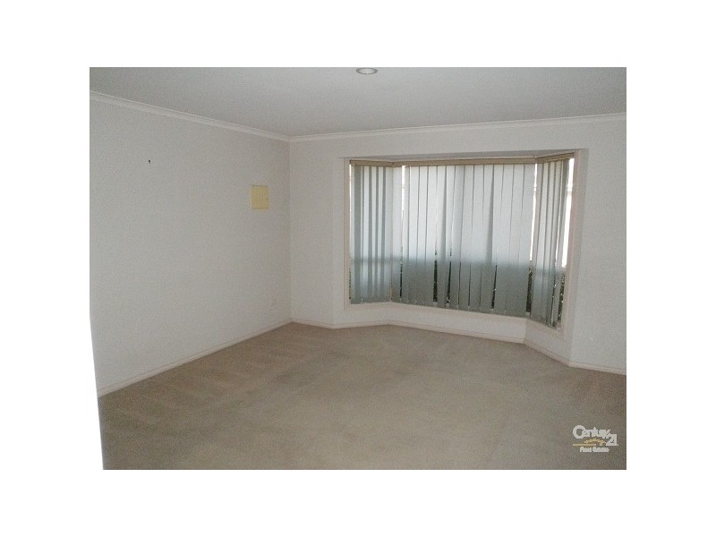 2/9 STANLEY STREET, Altona VIC 3018