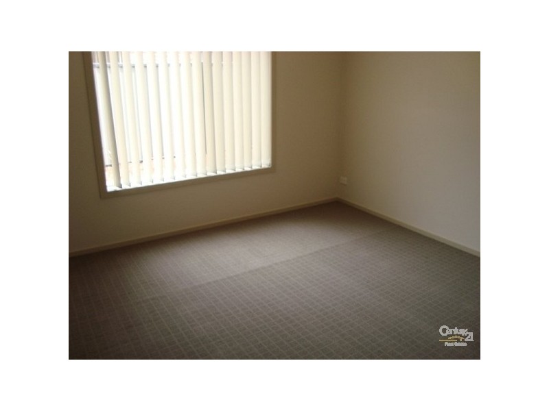 16 BILLABONG CRESCENT, Tarneit VIC 3029