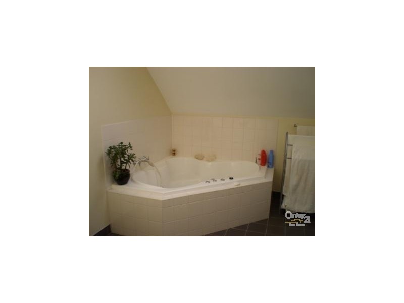 5/92 OXFORD STREET, Newport VIC 3015