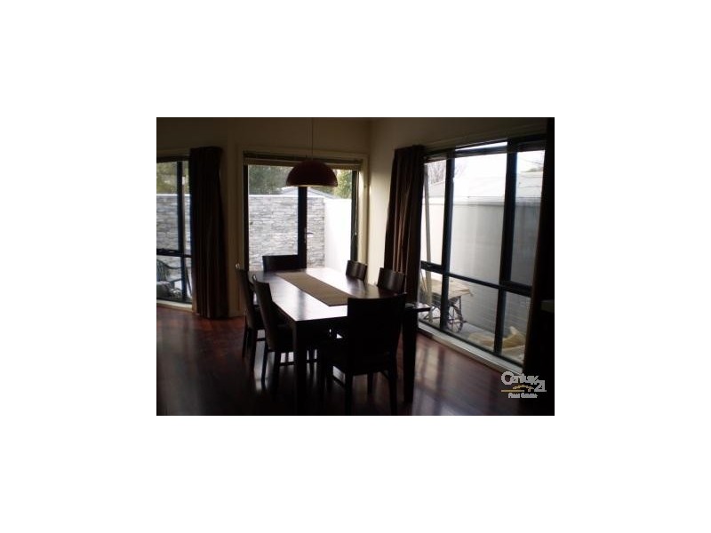 5/92 OXFORD STREET, Newport VIC 3015