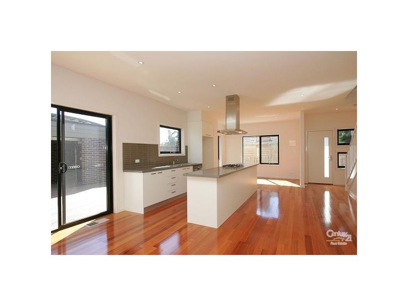 2/5 CENTRAL AVE, Seaholme VIC 3018