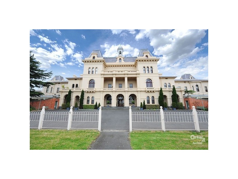 29 Wiltshire Drive, Kew VIC 3101