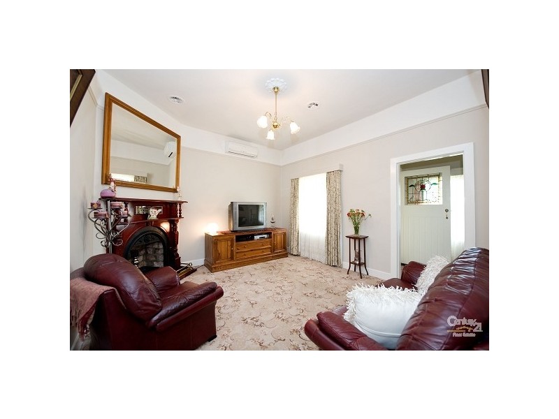 12 Junction Street, Newport VIC 3015