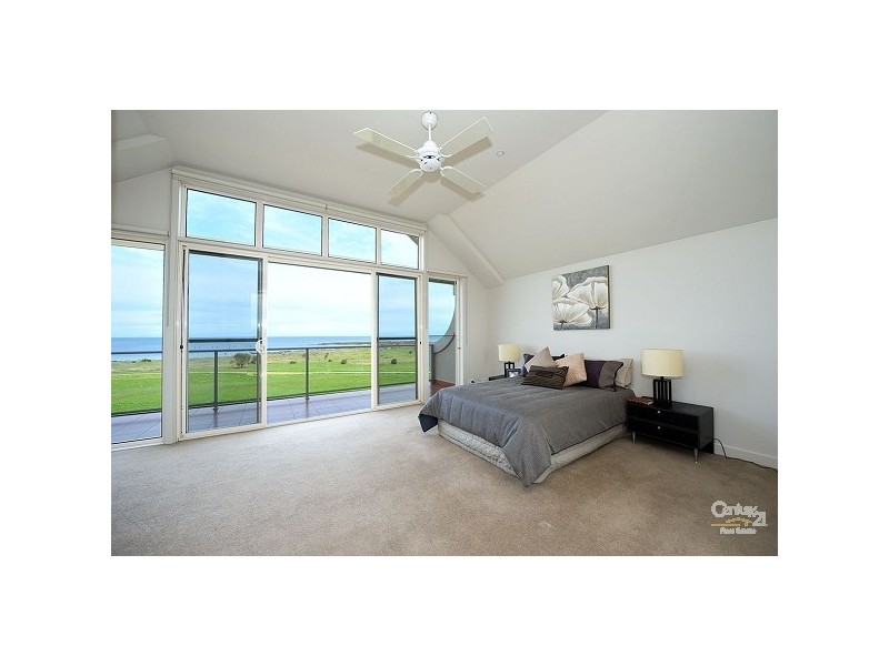 9 Hoffman Terrace, Williamstown VIC 3016