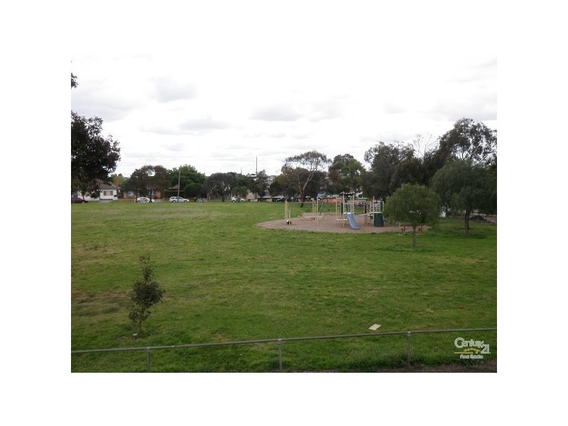 1/71 OXFORD STREET, Newport VIC 3015