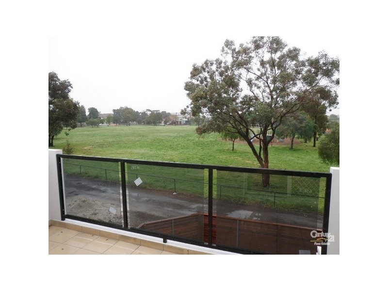 1/71 OXFORD STREET, Newport VIC 3015