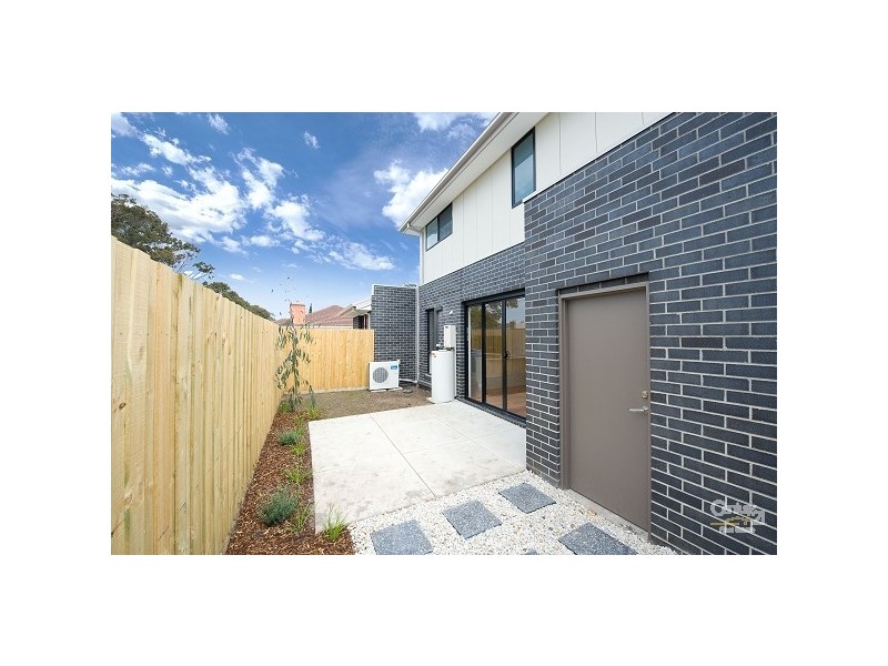 2/185 Blackshaws Rd, Newport VIC 3015