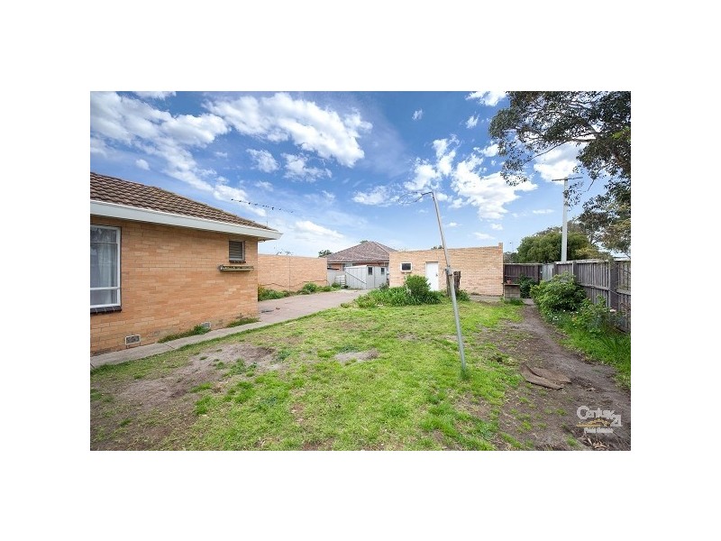 71 Blenheim Road, Newport VIC 3015