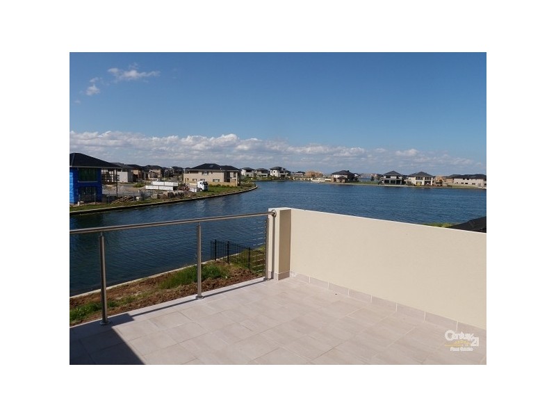 3 WATERSEDGE COVE, Sanctuary Lakes VIC 3030