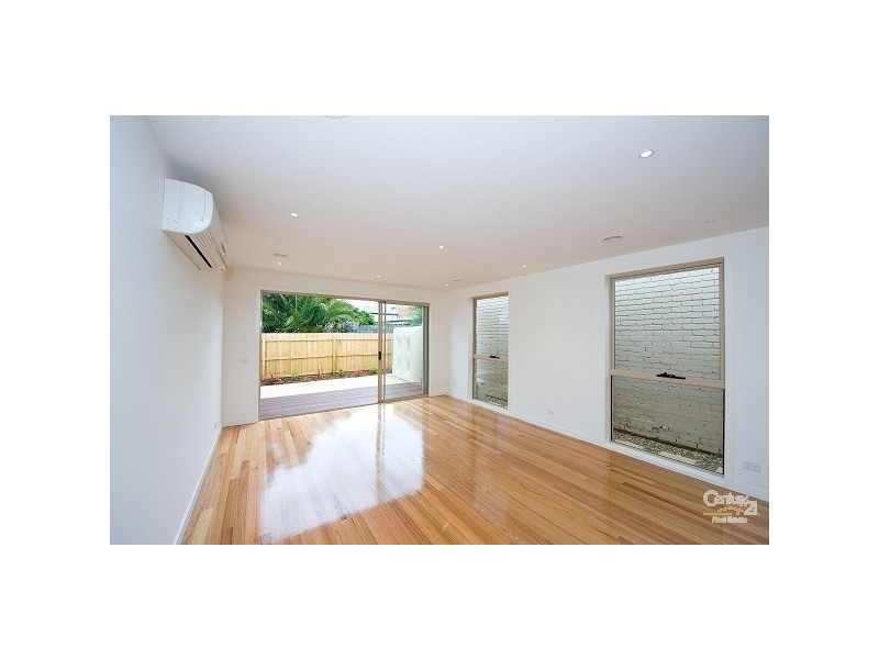 91 North Road, Newport VIC 3015