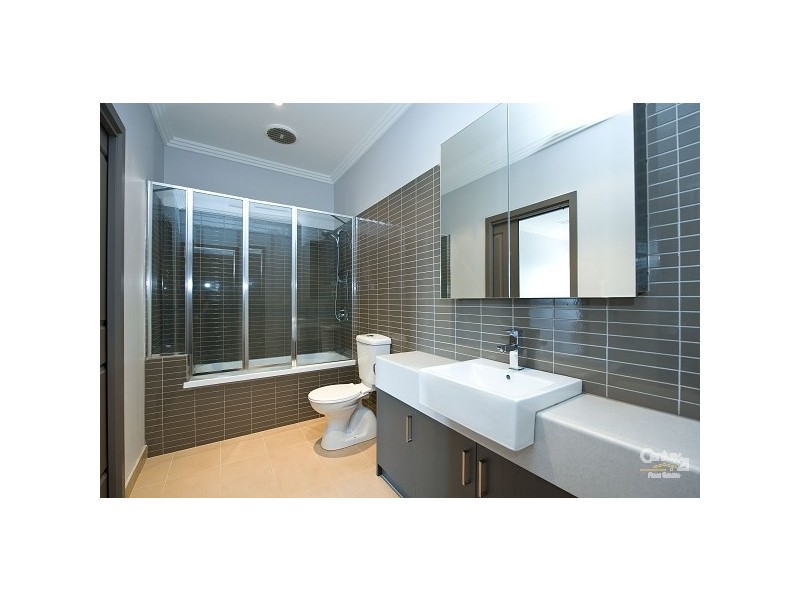 1 Kingham Street, Newport VIC 3015