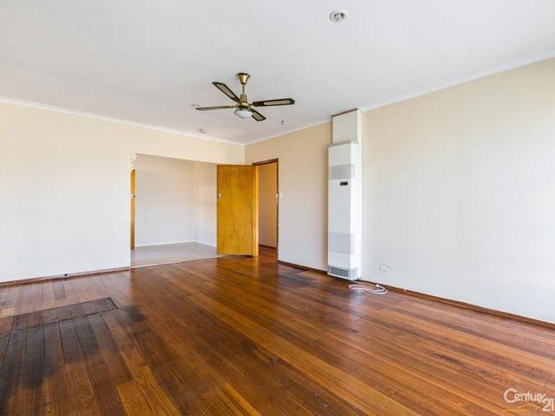 47 CROPLEY CRESCENT, Laverton VIC 3028