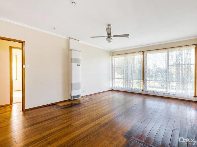 47 CROPLEY CRESCENT, Laverton VIC 3028