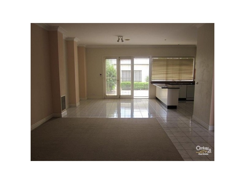 210 KOROROIT CREEK ROAD, Williamstown VIC 3016