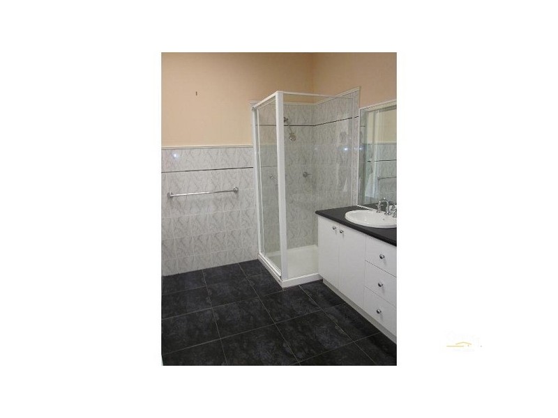 210 KOROROIT CREEK ROAD, Williamstown VIC 3016