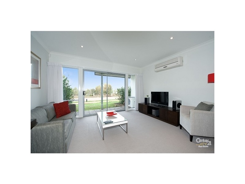 37/9 Greg Norman Drive, Sanctuary Lakes VIC 3030