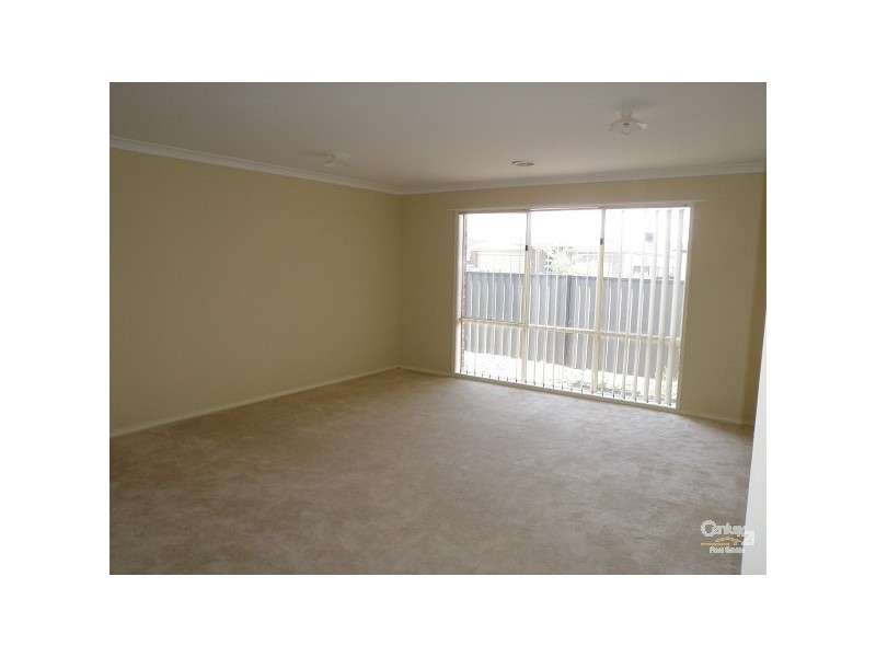 1 BANNING COURT, Point Cook VIC 3030