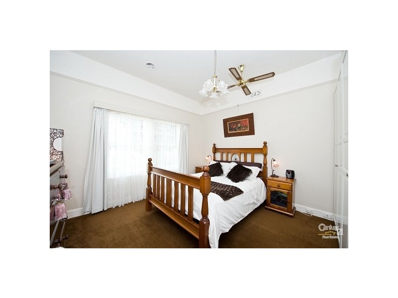 12 Junction Street, Newport VIC 3015