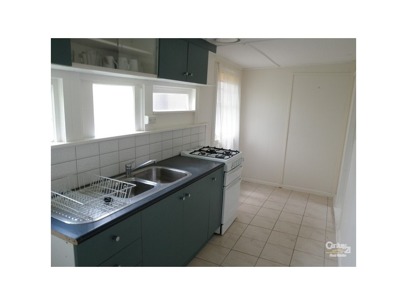 1/27 CHARLOTTE STREET, Newport VIC 3015