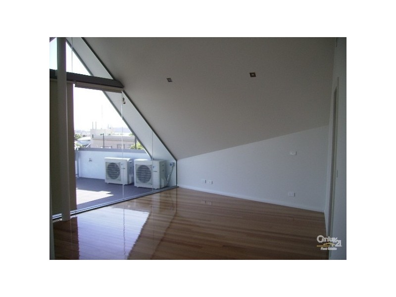 2/67-73 FERGUSON STREET, Williamstown VIC 3016