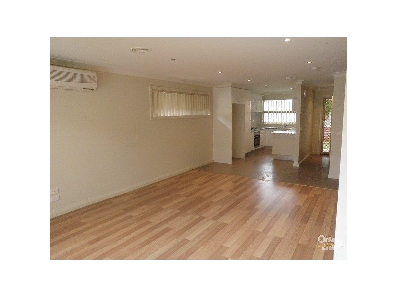 2/74 Sandford Street, Sunshine North VIC 3020