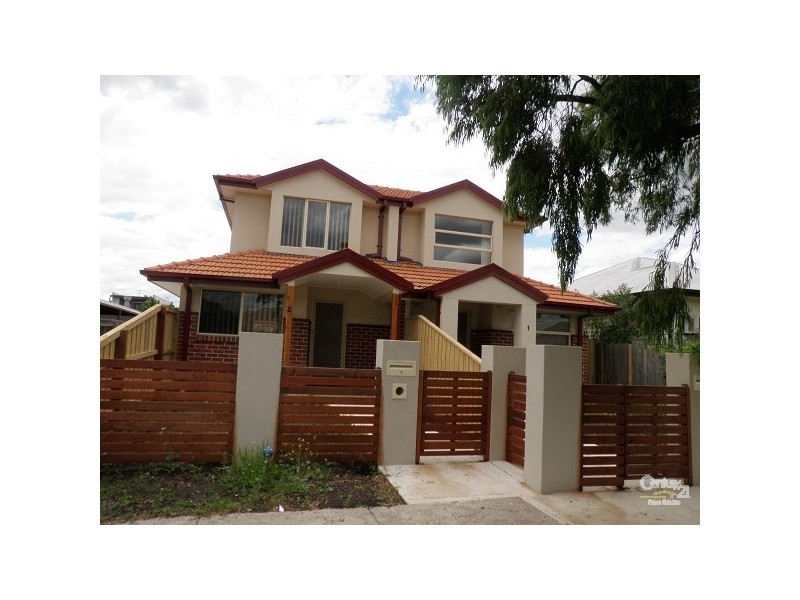 2/74 Sandford Street, Sunshine North VIC 3020