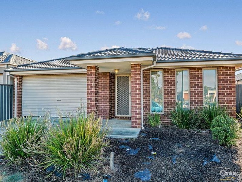 32 PALMER AVENUE, Point Cook VIC 3030