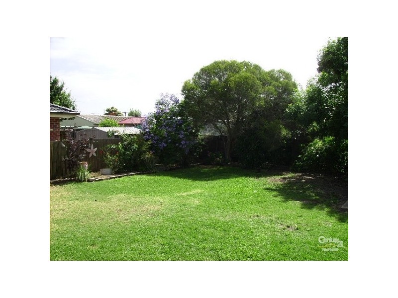 9 BERTY STREET, Newport VIC 3015