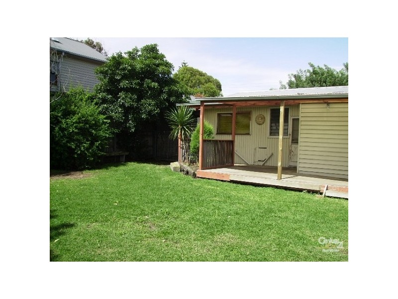 9 BERTY STREET, Newport VIC 3015