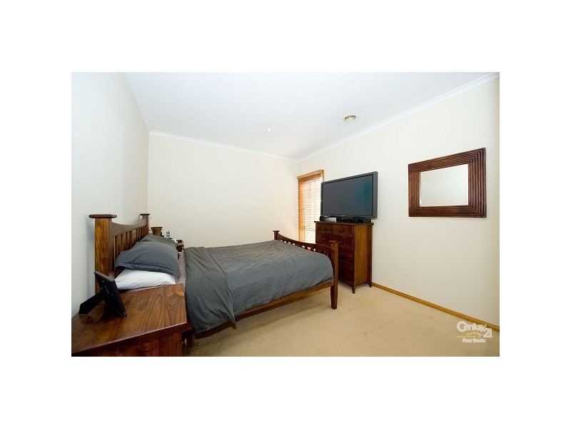 49B New Street, South Kingsville VIC 3015