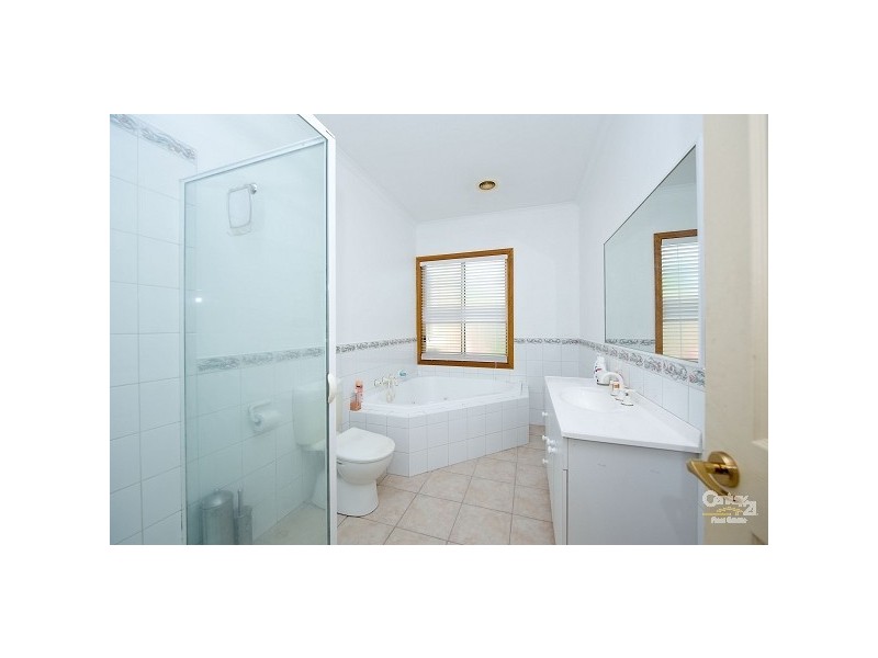 49B New Street, South Kingsville VIC 3015