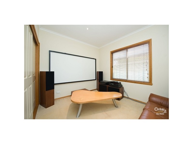 49B New Street, South Kingsville VIC 3015