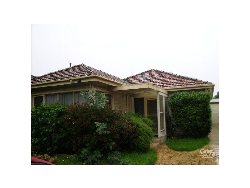 4 BENBOW STREET, Yarraville VIC 3013